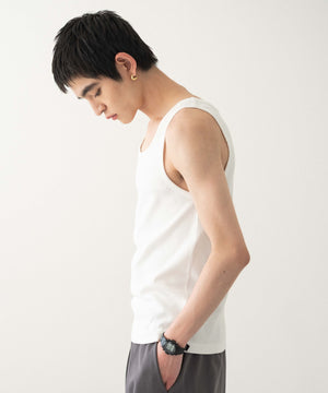 ホワイト モデル：180cm L着用