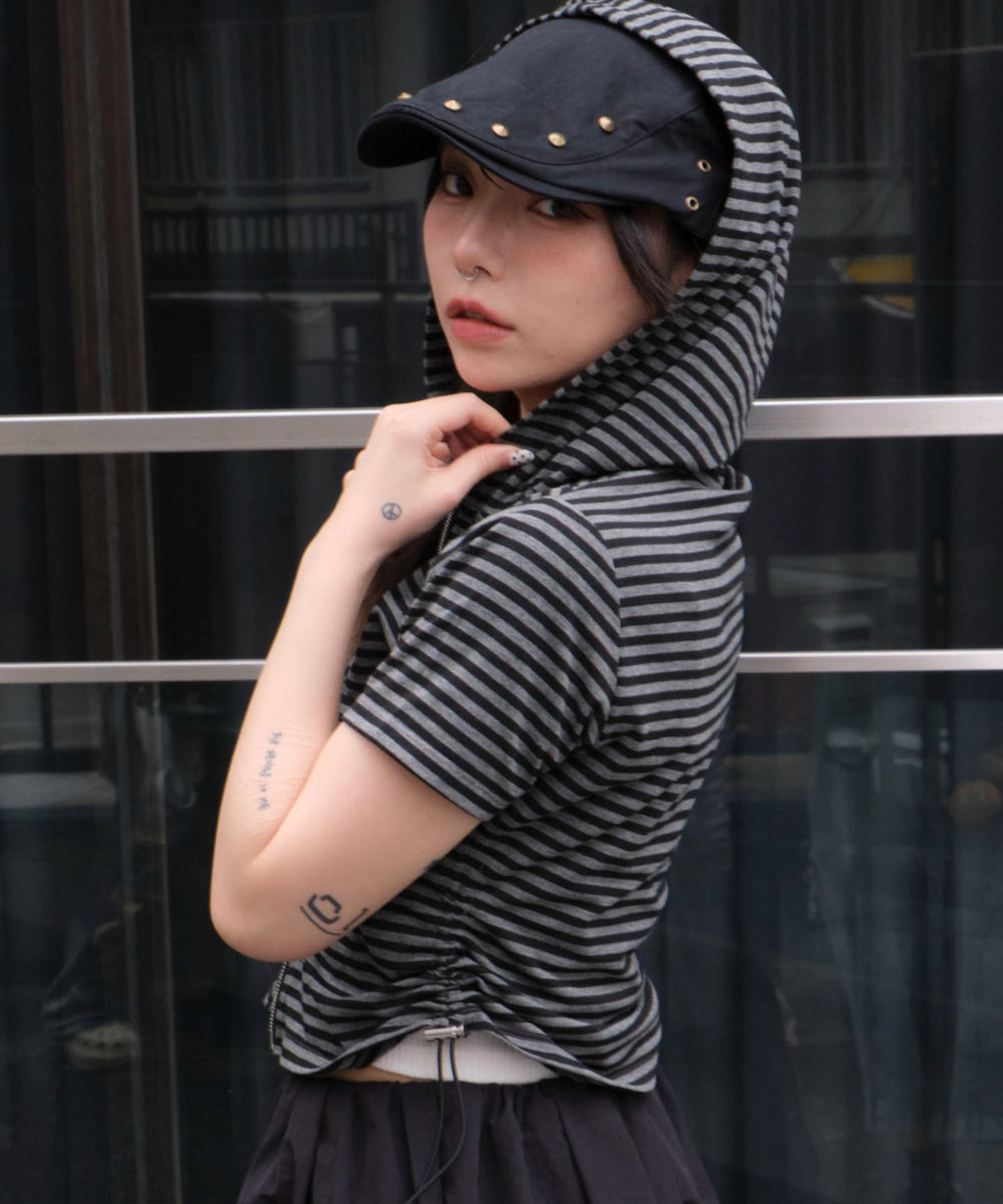 グレーボーダー モデル：159cm F着用