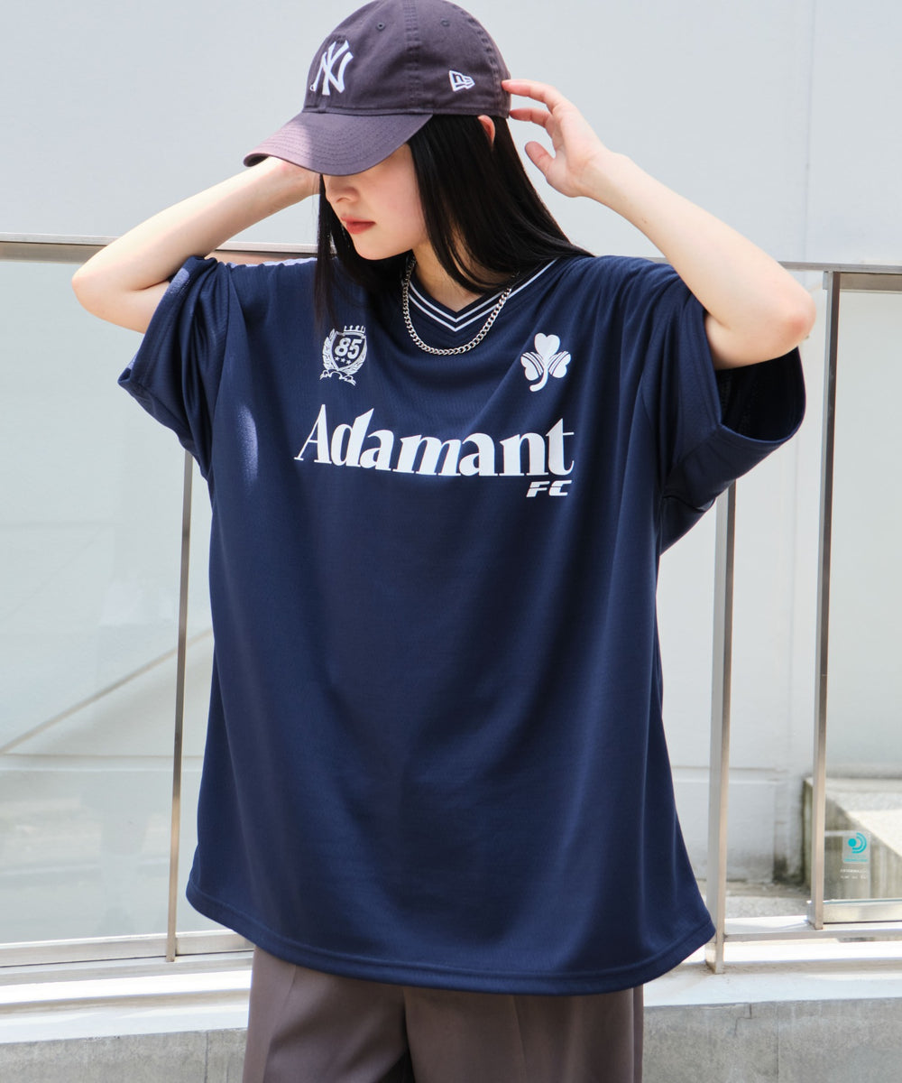 ネイビー モデル：160cm L着用