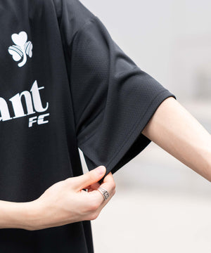 アクセ付きメッシュロゴT（SS）