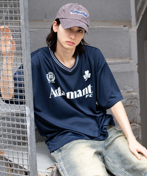 ネイビー　モデル：175cm L着用