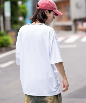 ホワイト　モデル：175cm L着用