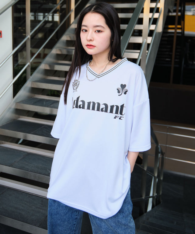 ホワイト モデル：160cm L着用