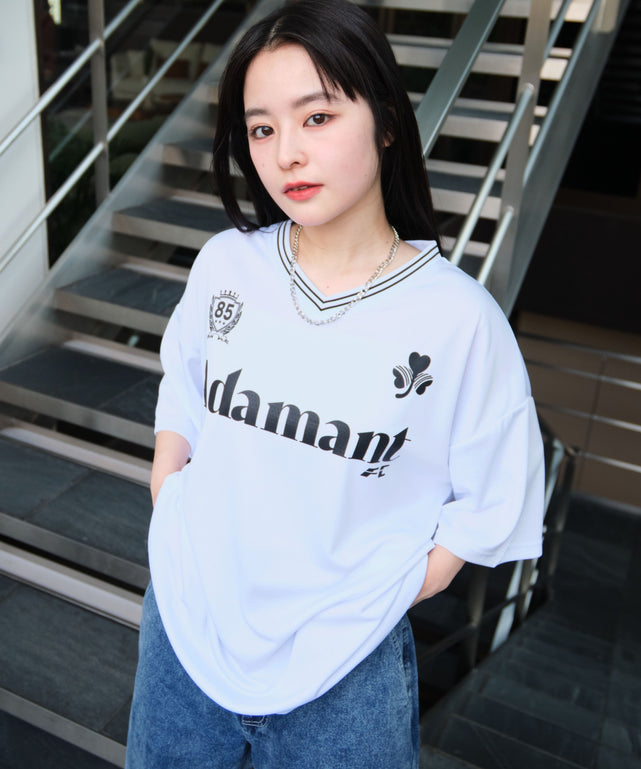 ホワイト モデル：160cm L着用