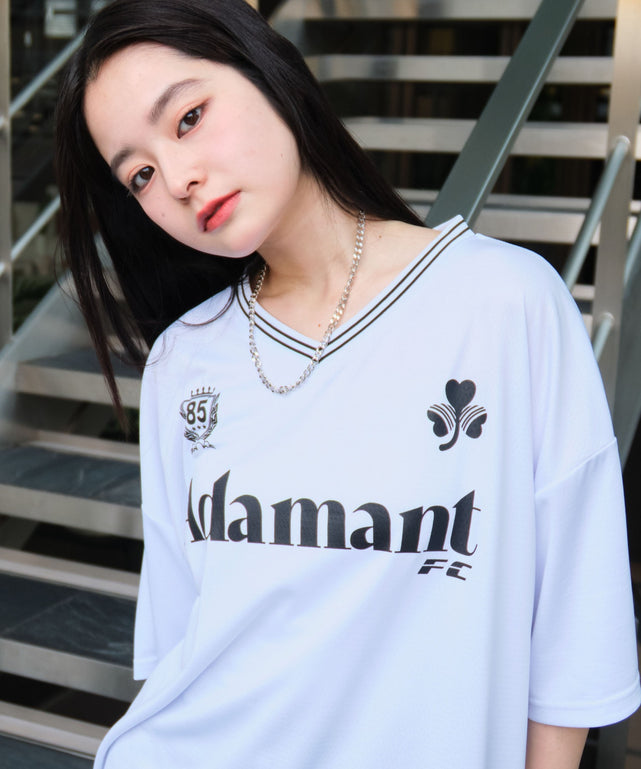 ホワイト モデル：160cm L着用