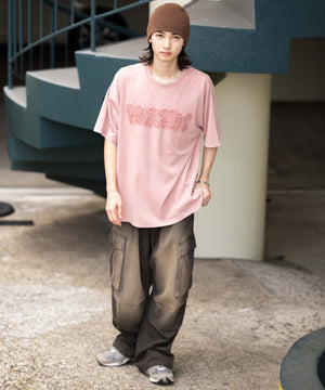 ピンク モデル：175cm L着用