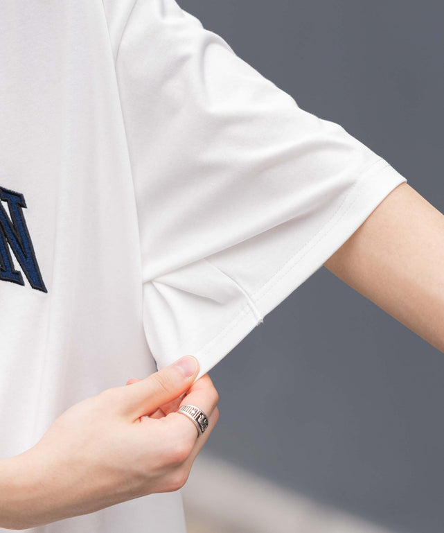 接触冷感カレッジロゴグラフィックT（SS）