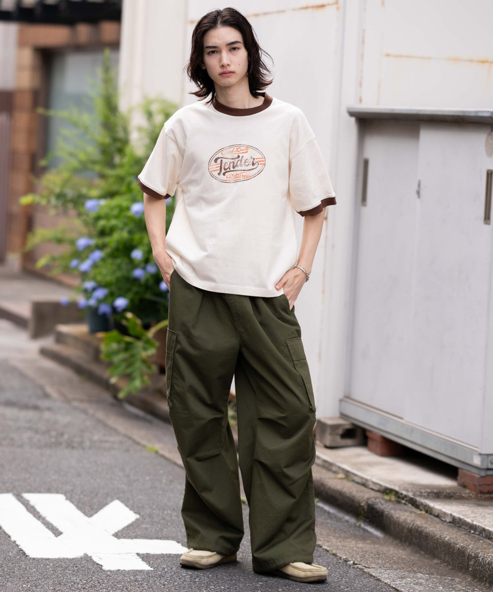 オフホワイト モデル：175cm L着用