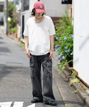 ホワイト モデル：175cm L着用