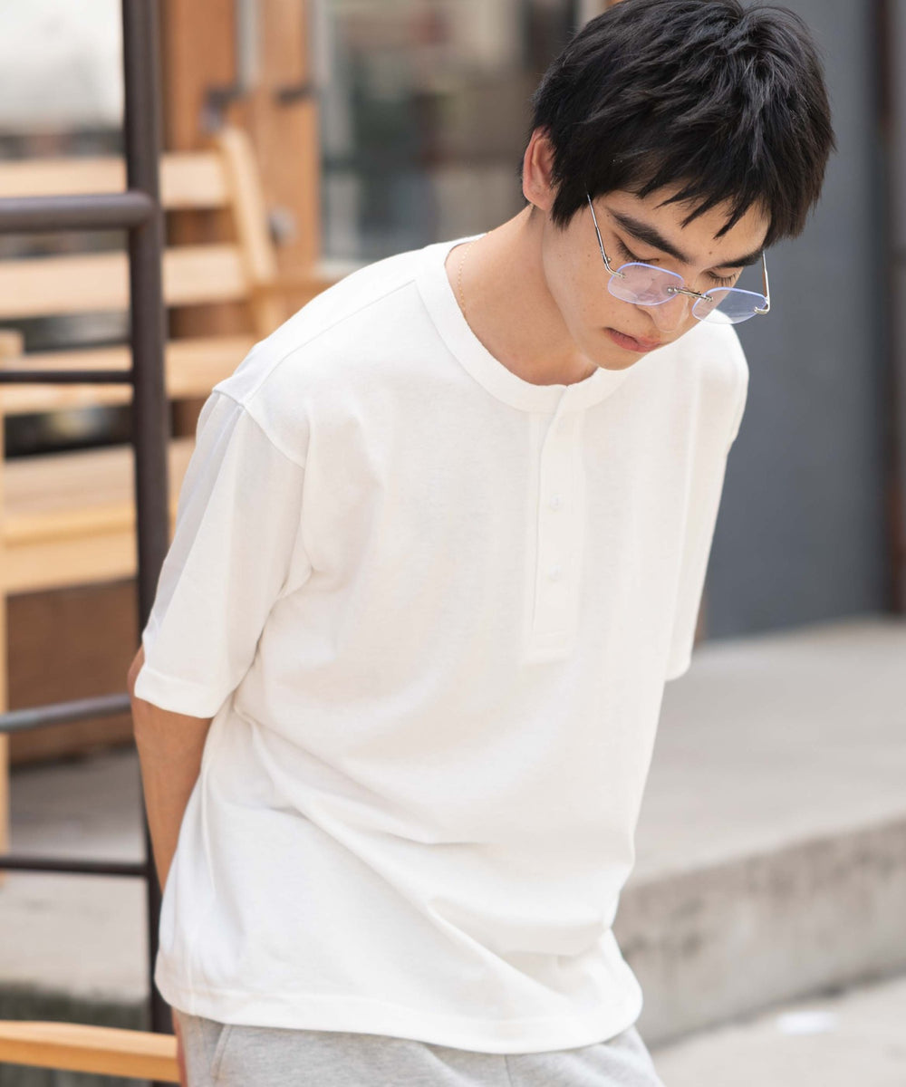 ホワイト　モデル：180㎝　L着用