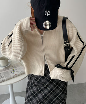 ホワイトアイボリー モデル：155cm F着用