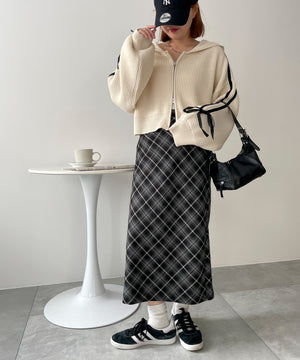 ホワイトアイボリー モデル：155cm F着用