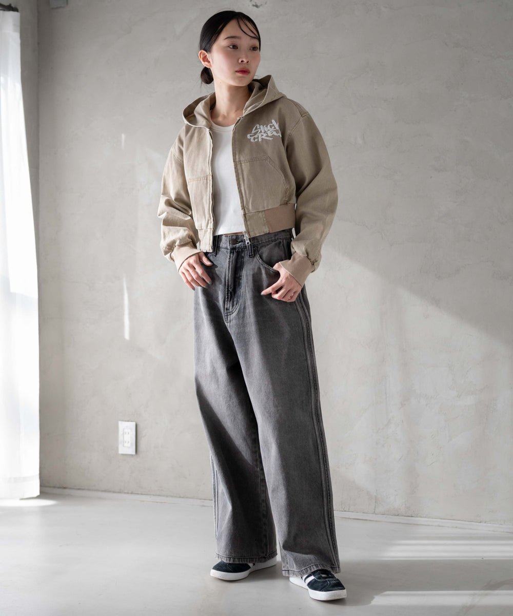 ベージュ モデル：161cm F着用