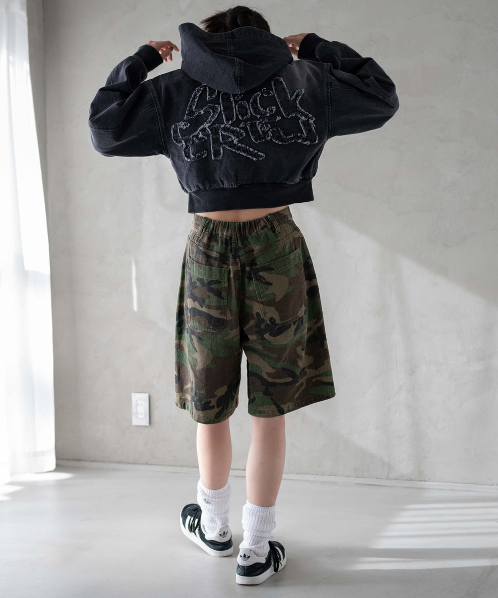 ブラック モデル：161cm F着用