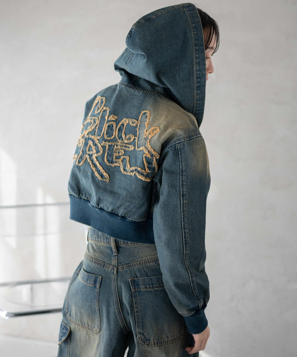 デニム中濃加工 モデル：161cm F着用