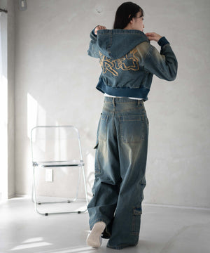 デニム中濃加工 モデル：161cm F着用