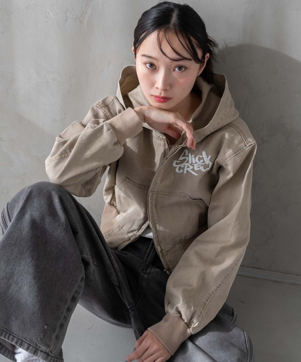 ベージュ モデル：161cm F着用