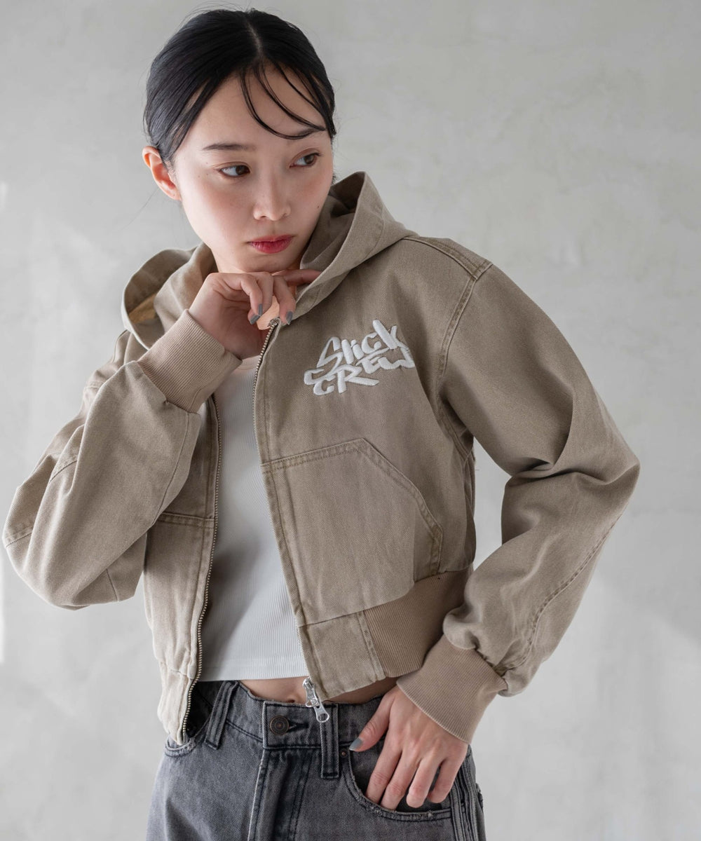 ベージュ モデル：161cm F着用