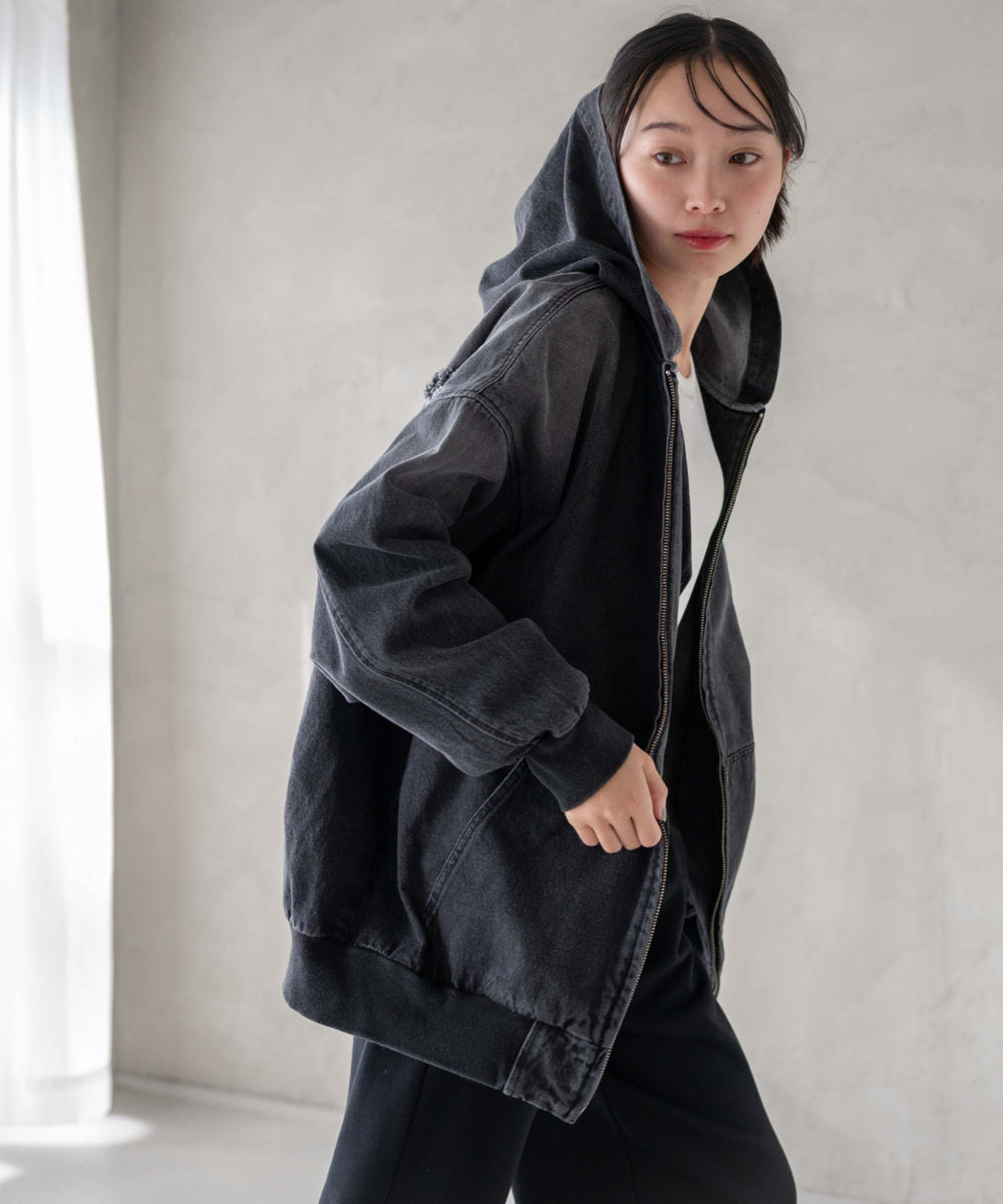 ブラック モデル：161cm F着用