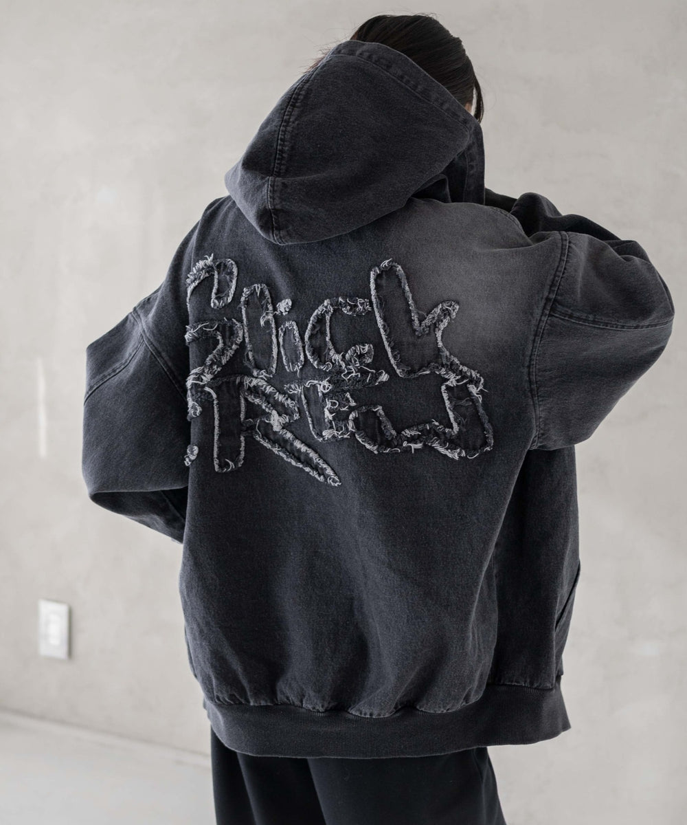 ブラック モデル：161cm F着用