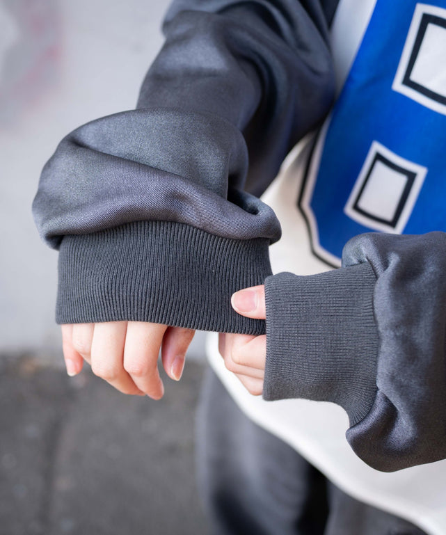 VネックナンバリングサテンBIGスウェット