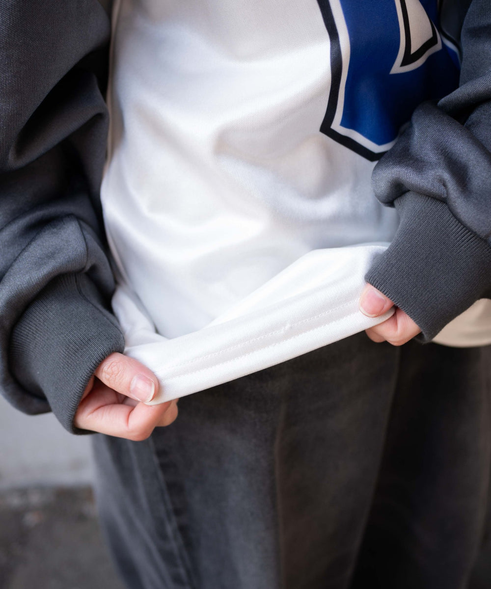 VネックナンバリングサテンBIGスウェット