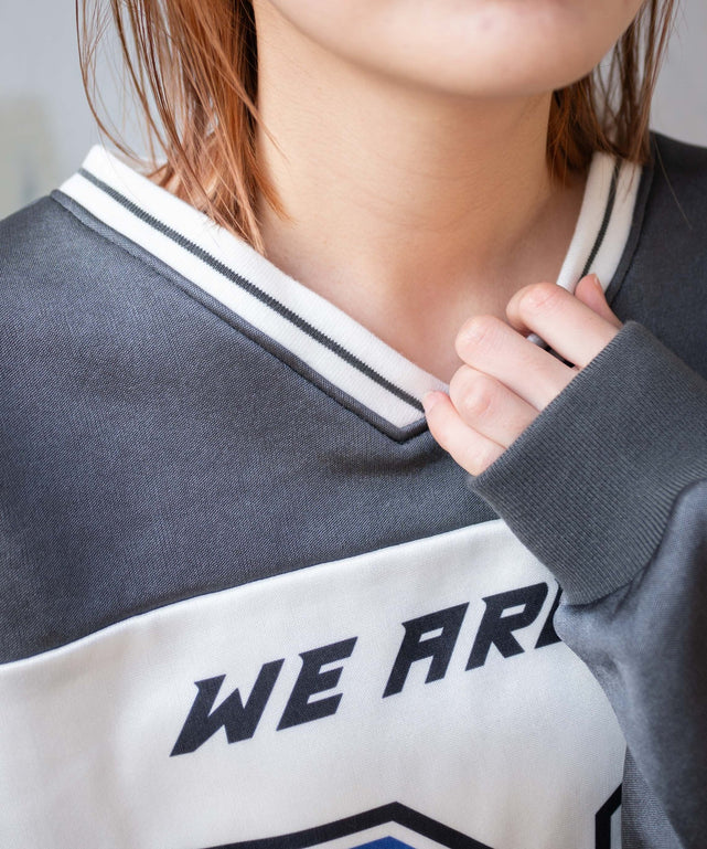 VネックナンバリングサテンBIGスウェット