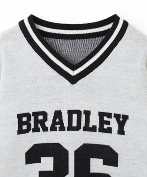 ナンバリングジャガードVネックニット