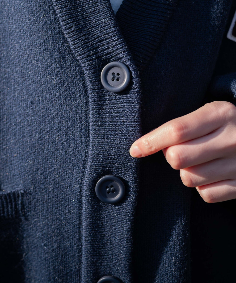 レタードカーディガン