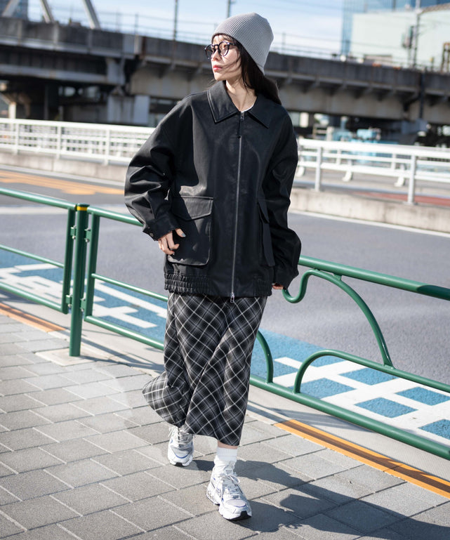 ブラック　モデル:161cm L着用