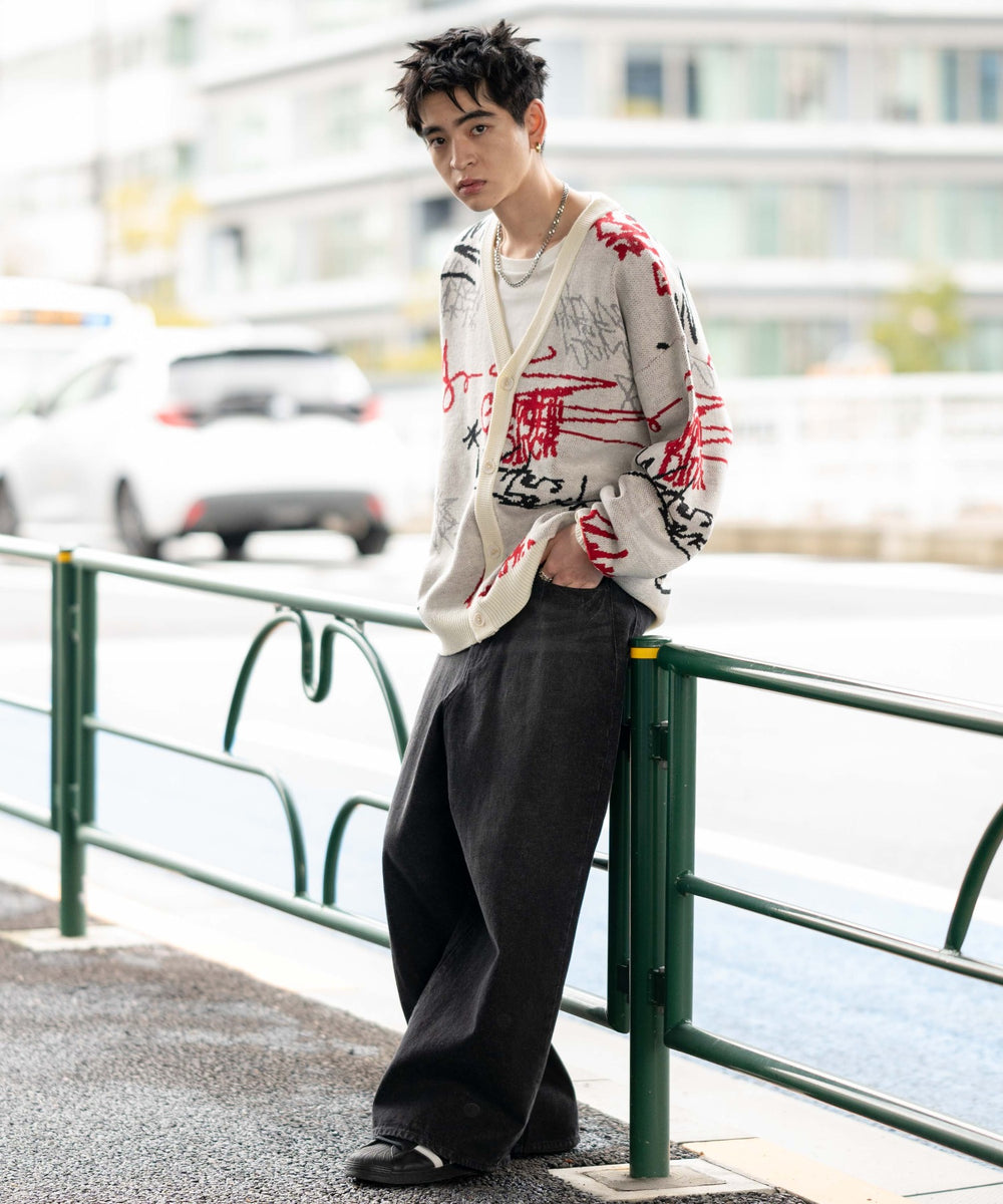 ホワイト　モデル：180㎝　L着用