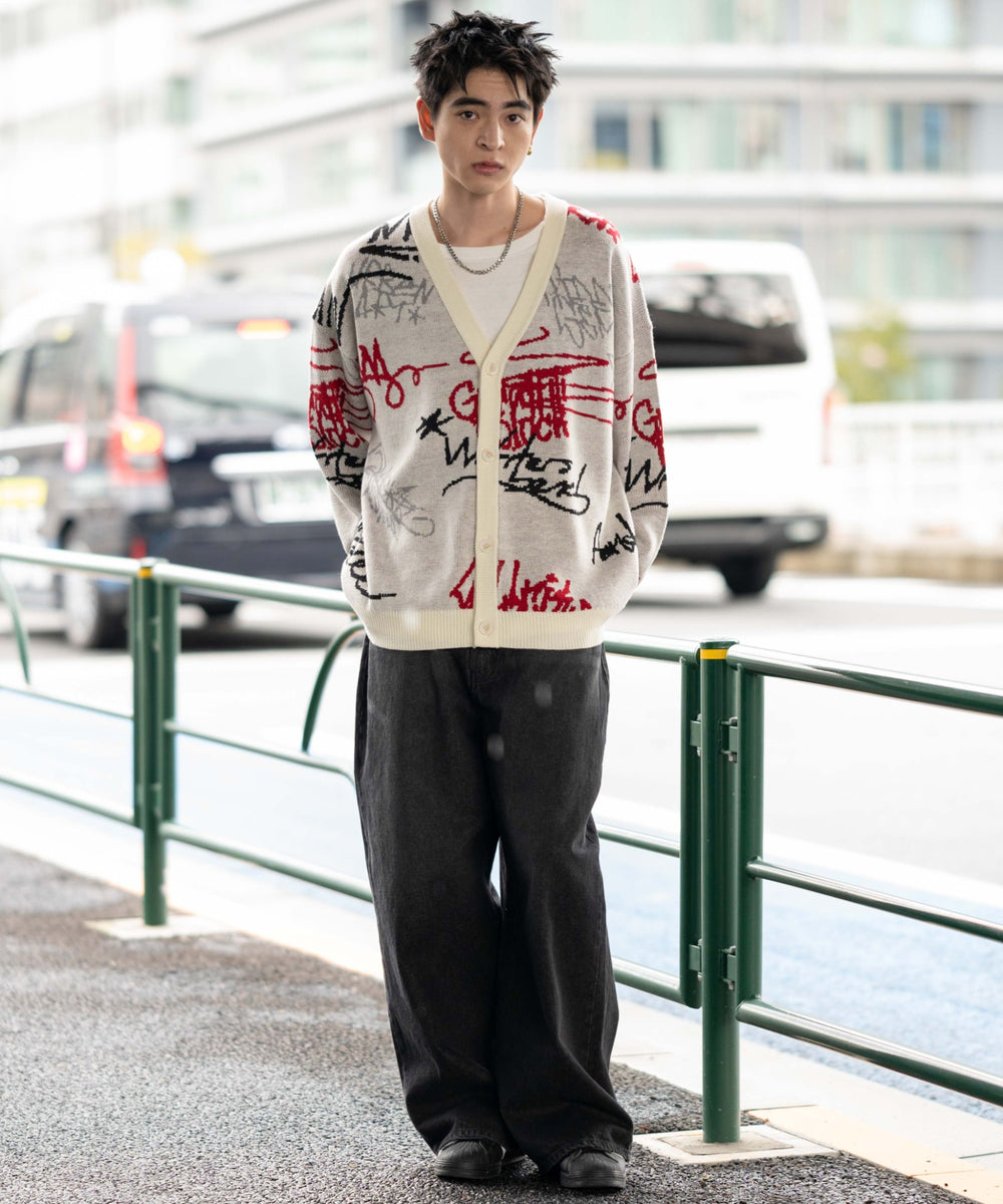 ホワイト　モデル：180㎝　L着用