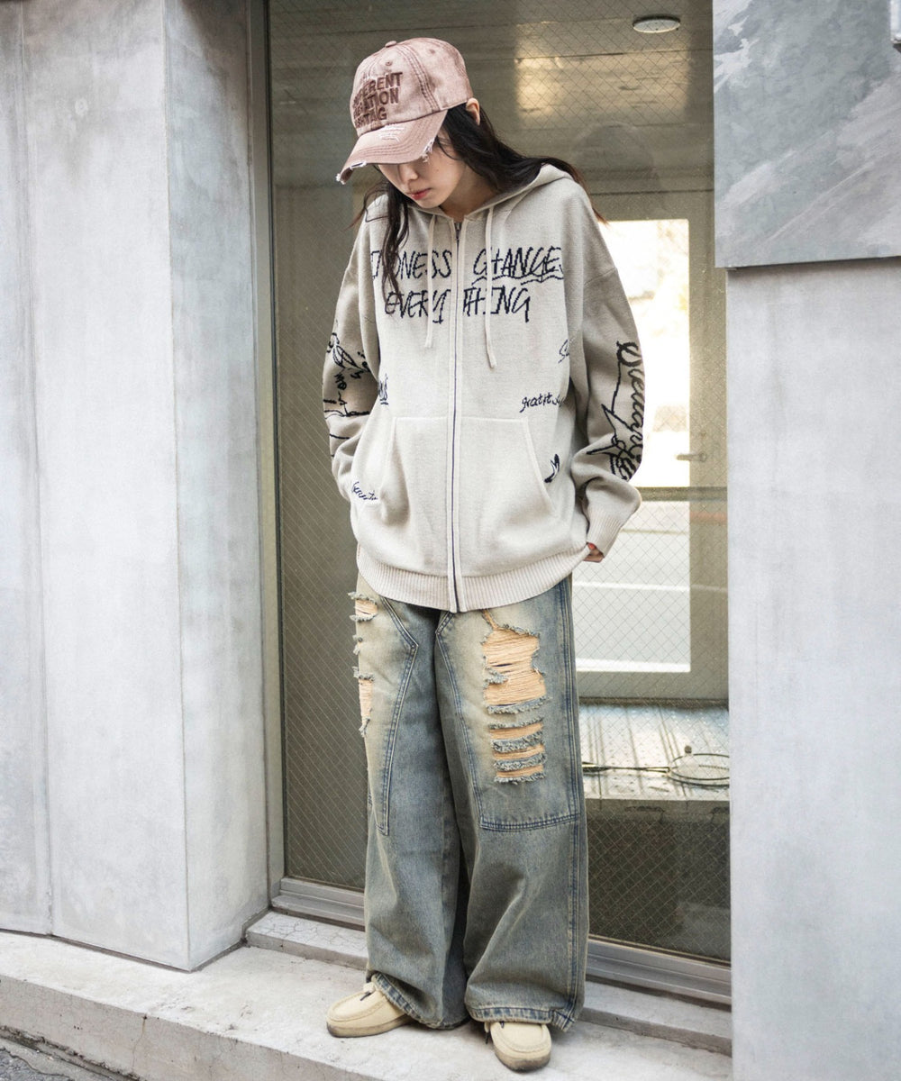 ホワイト 　モデル：161㎝　M着用