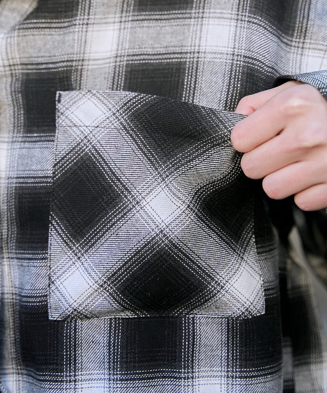 裏毛フードチェックシャツ