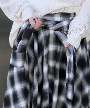 チェックシャツラップスカート