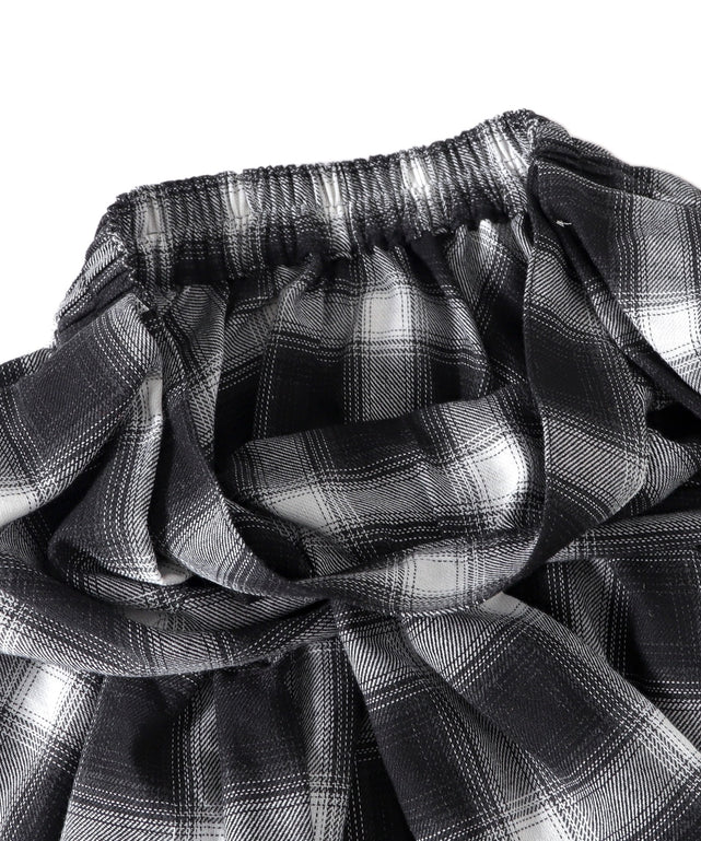 チェックシャツラップスカート