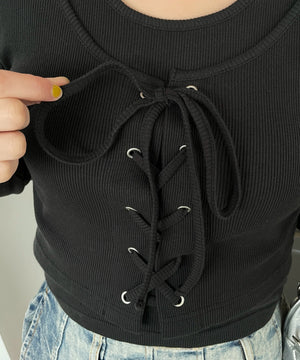 ヴィンテージライクレースアップトップス