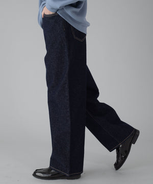 デニムインディゴ モデル：178cm L着用