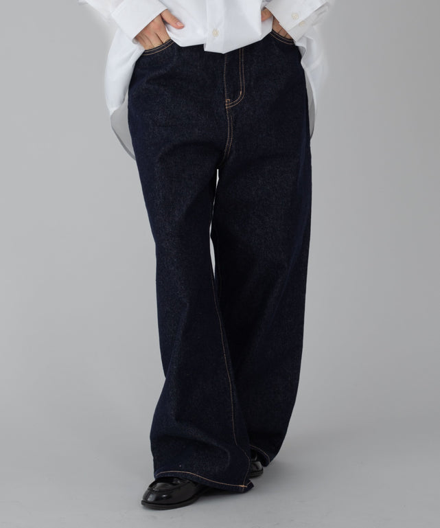 デニムインディゴ モデル：162cm M着用