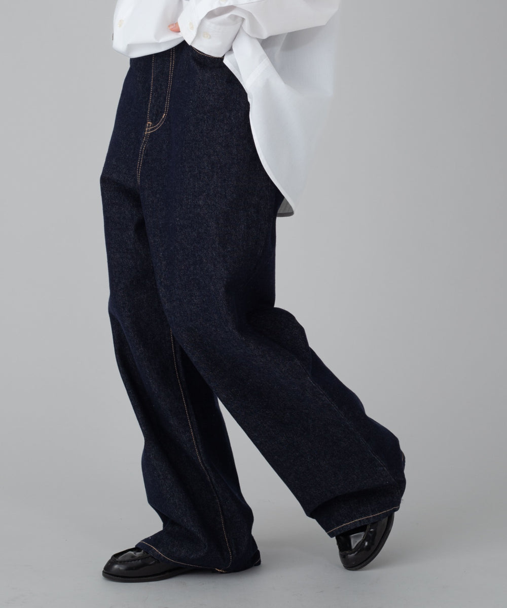 デニムインディゴ モデル：162cm M着用