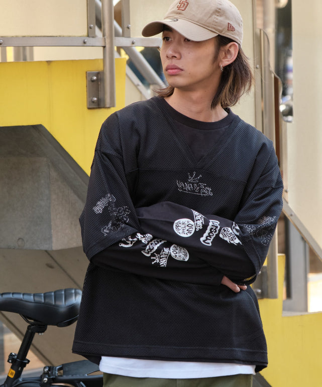 ブラック モデル：175cm L着用