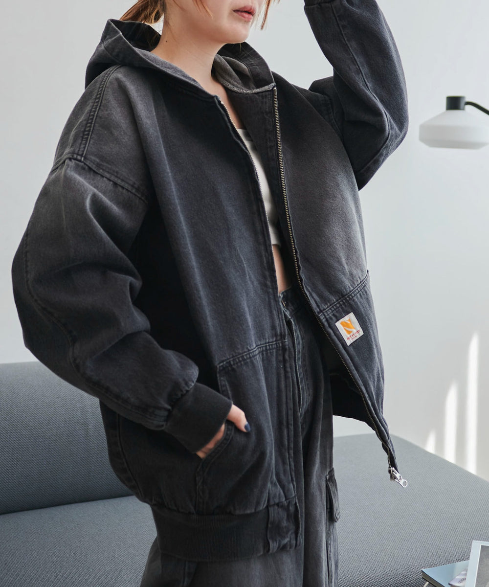 ブラック(ブラックオーバーダイ)　モデル:155cm F着用