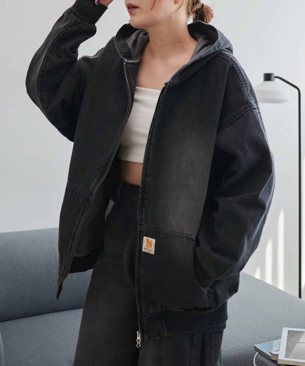 ブラック(ブラックオーバーダイ)　モデル:155cm F着用