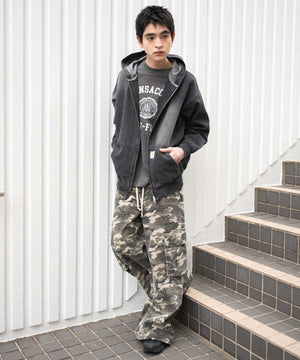 ブラック(ブラックオーバーダイ) モデル：180cm F着用