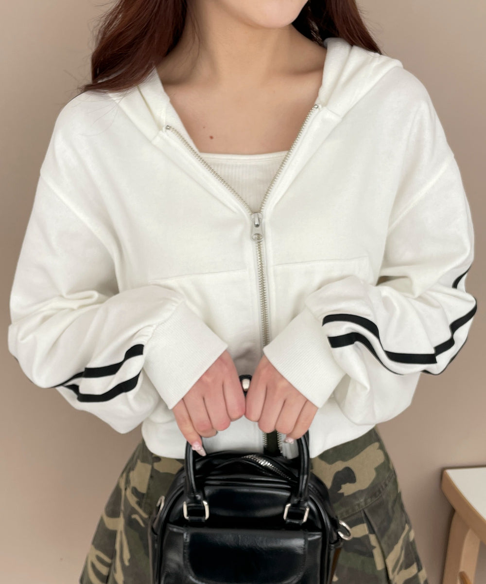 ホワイトソノタ モデル：160cm F着用