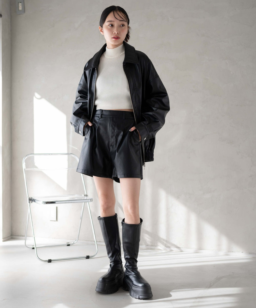 ブラック モデル：161cm M着用