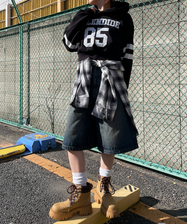 ブラック モデル：155cm F着用