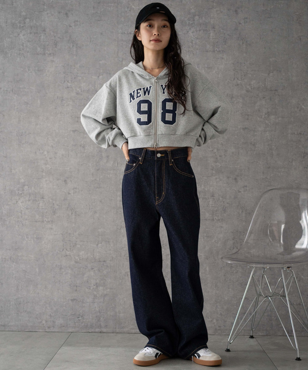 デニムインディゴ　モデル：161cm M着用