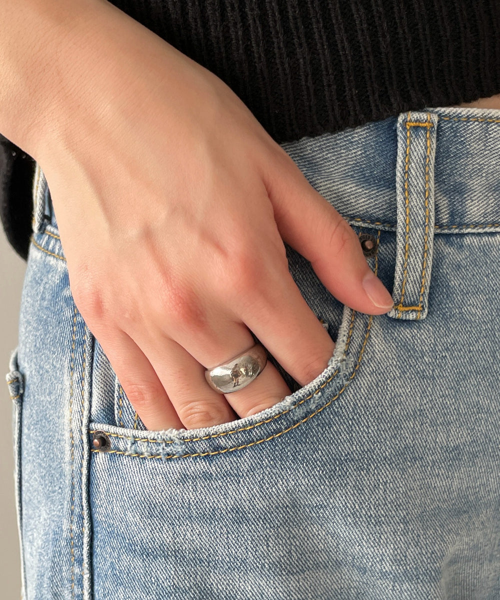 ストレートデニムパンツ