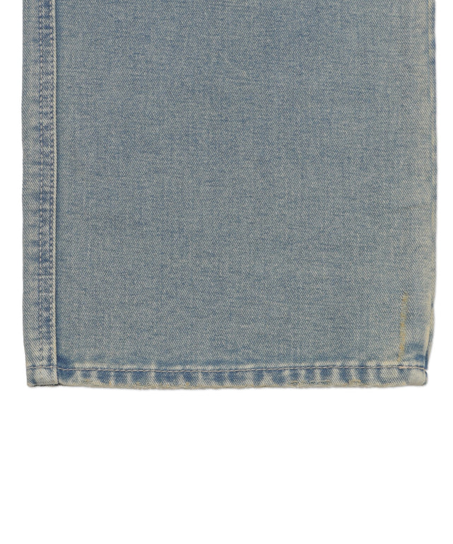 ストレートデニムパンツ